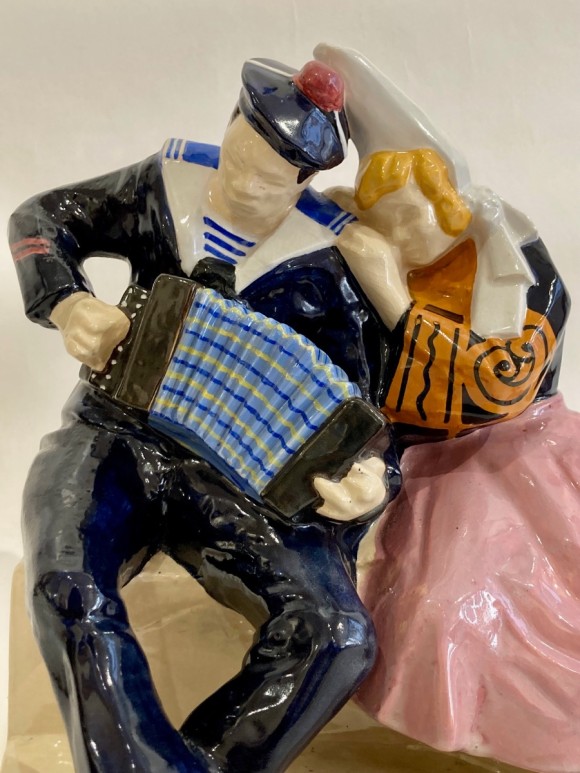 "Auprès de ma blonde" Henriot Quimper par Jim Sevellec