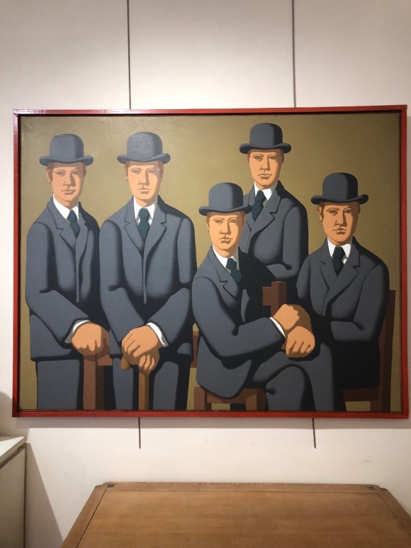 Personnages aux chapeaux