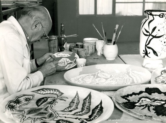 Grand plat en céramique  par Jean Lurçat " papillons"